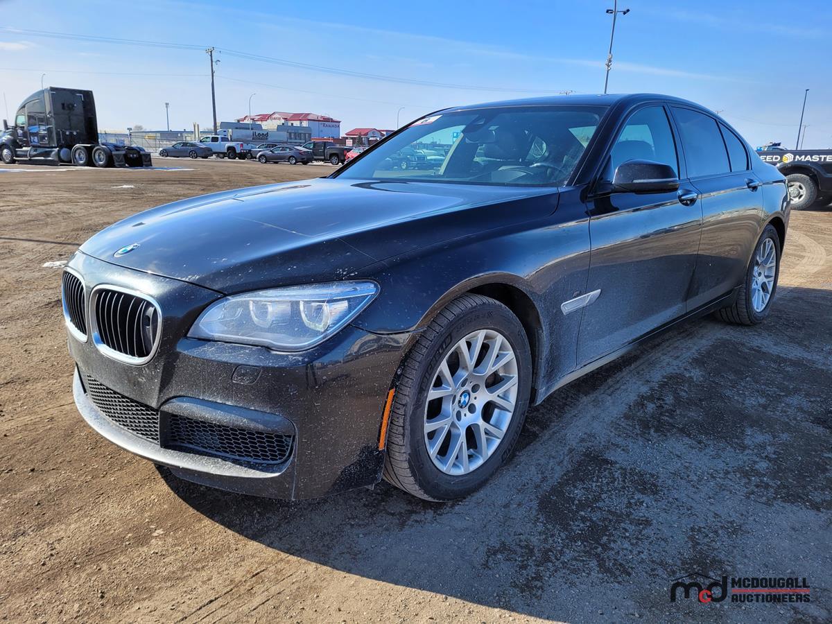 2013 BMW 750I Car